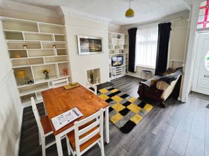 Lounge- click for photo gallery